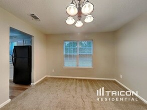 1051 Park Creek Cir in Lawrenceville, GA - Building Photo - Building Photo