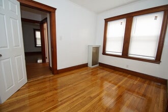 6 1st St, Unit 1 in Medford, MA - Building Photo - Building Photo