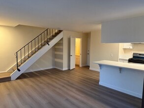 8266-8266 Linden Rd in Lakeside, CA - Building Photo - Building Photo