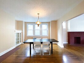 5858 Beacon St, Unit 1/2 in Pittsburgh, PA - Building Photo
