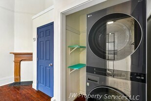 5225 Magazine St in New Orleans, LA - Building Photo