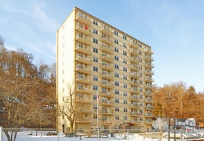 Eleanor Roosevelt Apartments in Aliquippa, PA - Building Photo