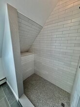 8 Trafford St, Unit 2 in Quincy, MA - Building Photo - Building Photo