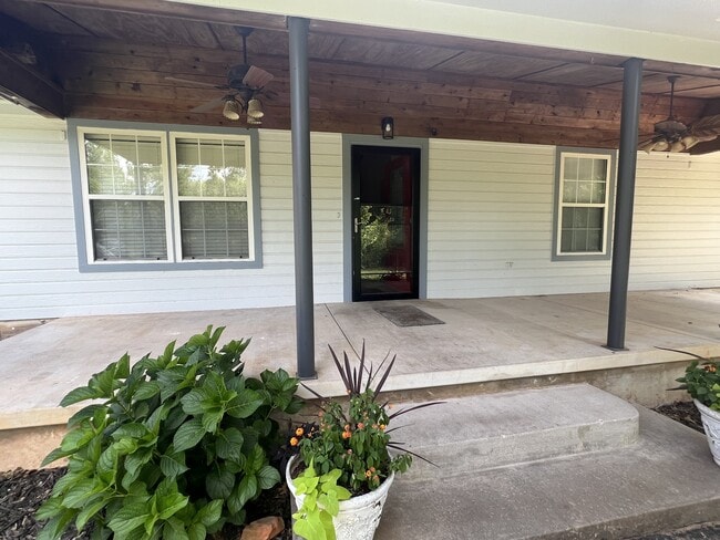 11870 Spencer-Jones Rd in Jones, OK - Building Photo - Building Photo