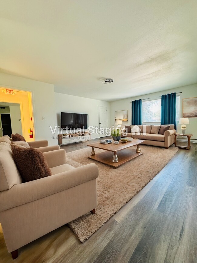 property at 700 Mansfield Ct