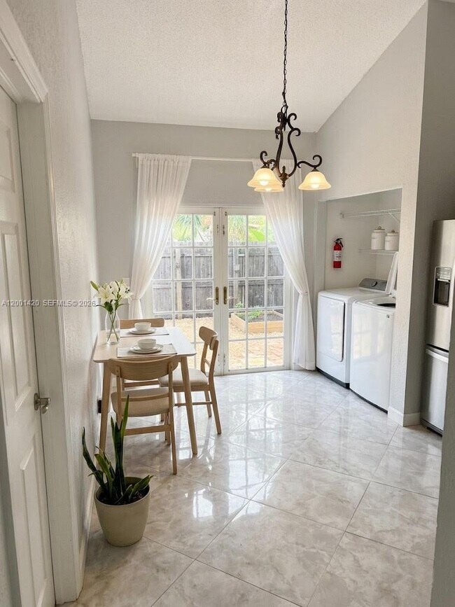 7431 Tam Oshanter Blvd in North Lauderdale, FL - Building Photo - Building Photo