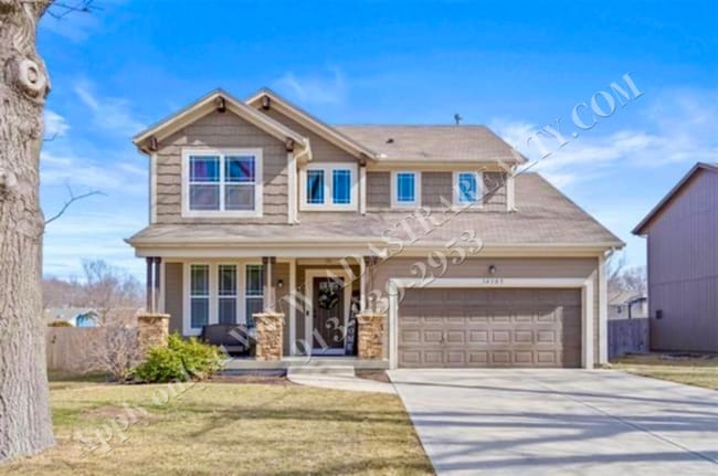 property at 14305 S Locust St