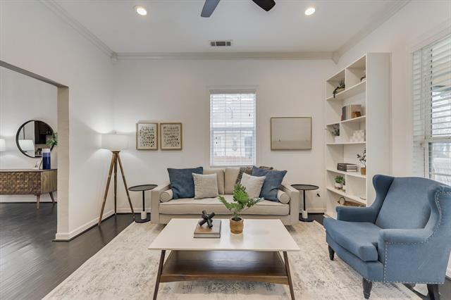 909 Elsbeth St in Dallas, TX - Building Photo