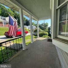 379 Dehaven St in Conshohocken, PA - Building Photo - Building Photo