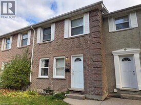 154 Westcourt Pl in Waterloo, ON - Building Photo