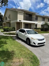 111 Gardens Dr in Pompano Beach, FL - Building Photo - Building Photo
