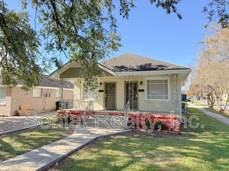 3638 Elysian Fields Ave in New Orleans, LA - Building Photo