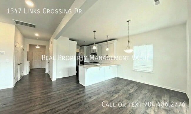 1347 Links Crossing Dr in Monroe, NC - Building Photo - Building Photo