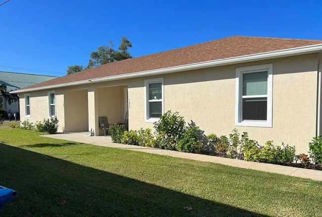 2 W Orange St in Davenport, FL - Building Photo - Building Photo