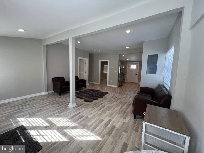 property at 33 Old US Hwy 1