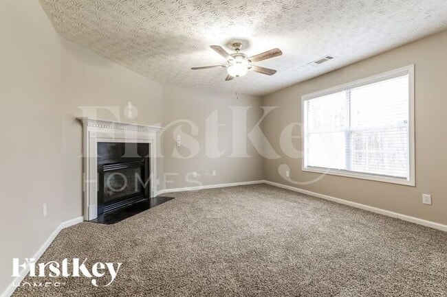 650 Castlebrooke Dr SE in Lawrenceville, GA - Foto de edificio - Building Photo