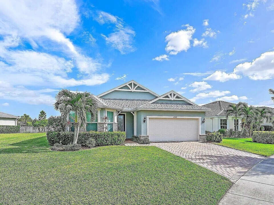 12947 SW Aureolian Ln in Port St. Lucie, FL - Building Photo