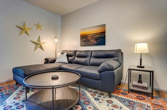 407 S 94th Pl in Milwaukee, WI - Building Photo - Building Photo