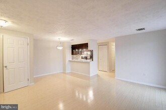 810 Stratford Way in Frederick, MD - Building Photo - Building Photo