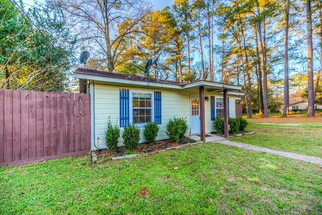 613 Kelley Blvd in Woodville, TX - Building Photo - Building Photo