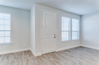 5980 Bursey Rd in Watauga, TX - Building Photo - Building Photo