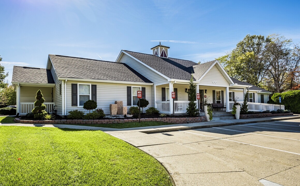 MeadowView Townhomes in Goshen, OH - Foto de edificio