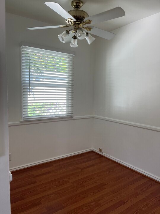 511 Broadway St, Unit Rear Unit in Venice, CA - Building Photo