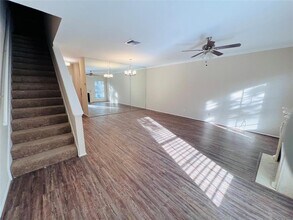 17629 Red Oak Dr in Houston, TX - Building Photo - Building Photo