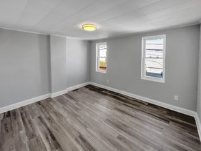 160 McClellan St in Philadelphia, PA - Building Photo - Building Photo