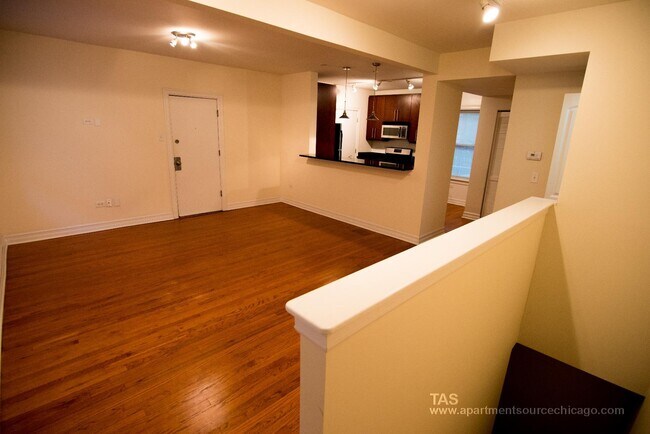 3814 N Sheffield Ave in Chicago, IL - Building Photo - Building Photo
