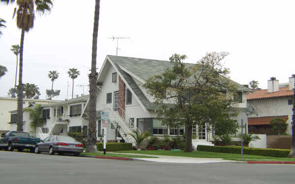 1005 5th St in Santa Monica, CA - Foto de edificio