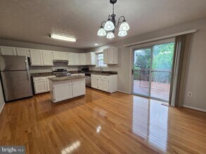 9326 Steeple Ct in Laurel, MD - Building Photo - Building Photo