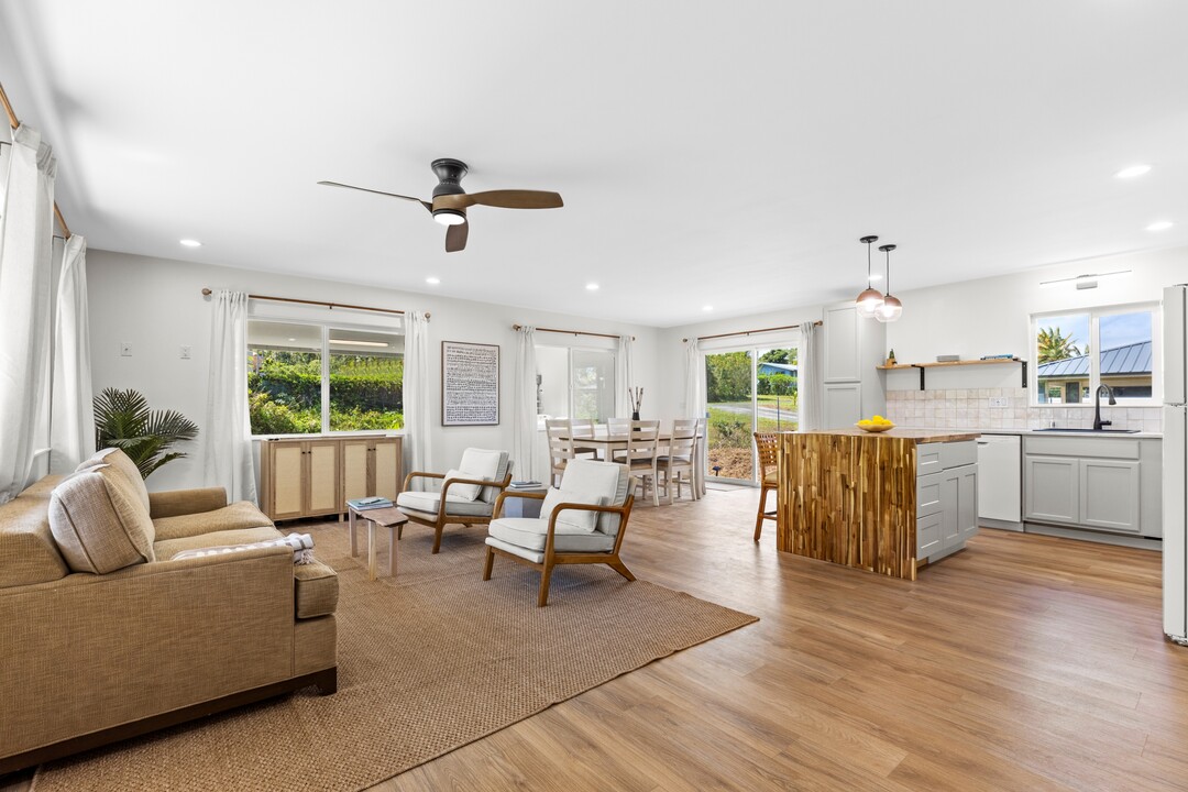16-2061-2061 Silveroak Dr in Pahoa, HI - Foto de edificio