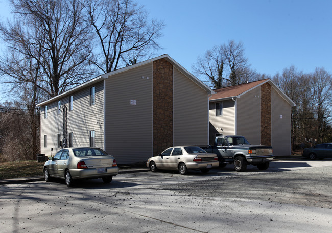 504 Holloway St in Durham, NC - Building Photo - Building Photo