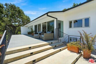 14858 Round Valley Dr in Los Angeles, CA - Building Photo - Building Photo