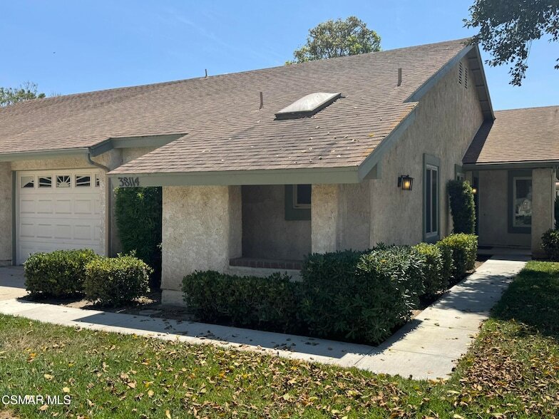 38114 Village 38 in Camarillo, CA - Building Photo