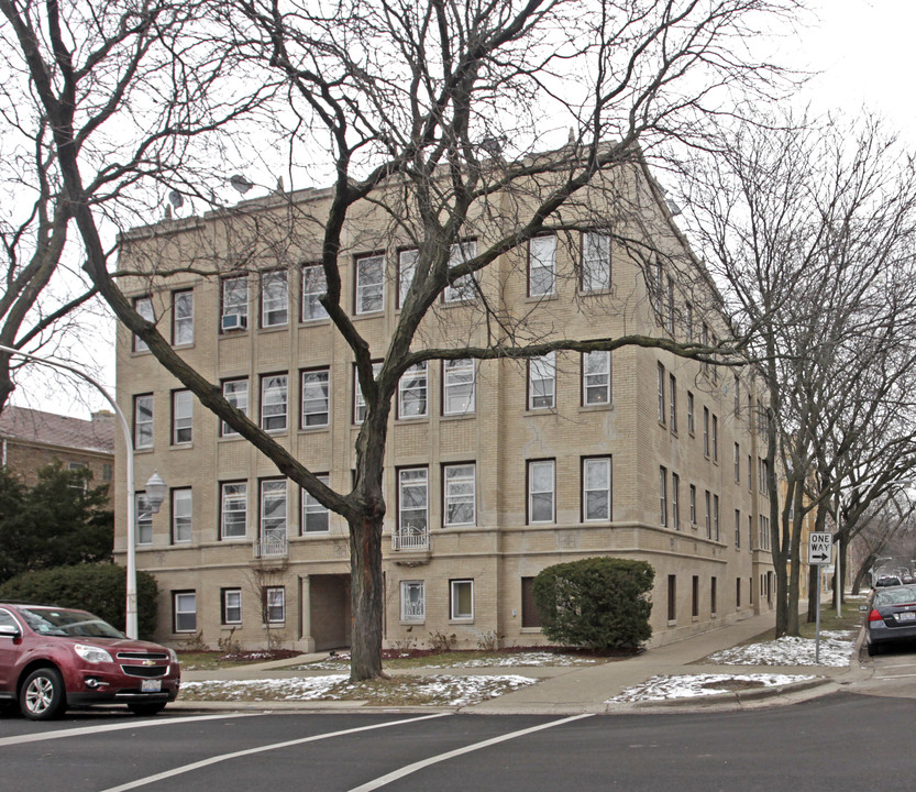 6301 N Washtenaw Ave in Chicago, IL - Building Photo