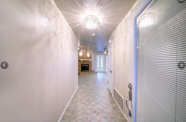 6104 Bridlington Cir in Austin, TX - Building Photo - Building Photo