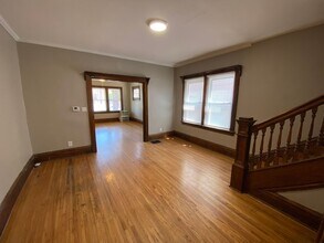 2211 Neil Ave in Columbus, OH - Building Photo - Building Photo