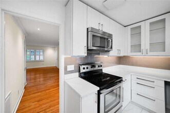3510 Roswell Rd in Atlanta, GA - Building Photo - Building Photo