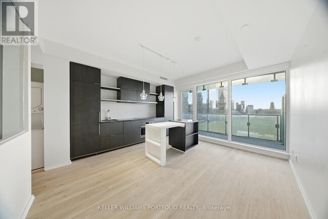 property at 197 Yonge St