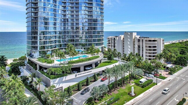 15701 Collins Ave, Unit 3804 in Sunny Isles Beach, FL - Building Photo - Building Photo