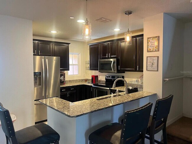 7367 Black Walnut Way in Lakewood Ranch, FL - Building Photo - Building Photo