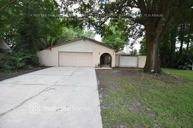 property at 15801 Knollview Dr