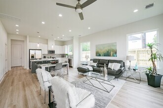 5630 Balbo St in Houston, TX - Building Photo - Building Photo