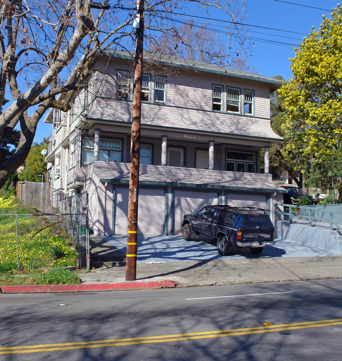 1215 Lincoln Ave in San Rafael, CA - Building Photo