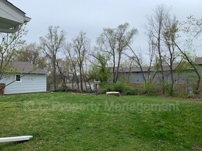 1550 NW 81st St in Clive, IA - Building Photo - Building Photo
