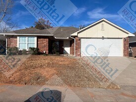 9343 Apple Dr in Midwest City, OK - Building Photo
