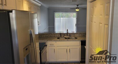 480 Reed Canal Rd in South Daytona, FL - Building Photo - Building Photo