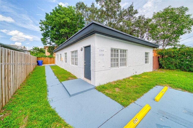 property at 1747 NW 40th St